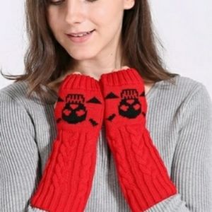 NIP! Cable Knit Fingerless "Skull" Gloves